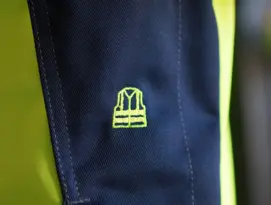 Kraťasy_vysoce viditelné oděvy
